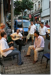 muzicanti turci pe strazile istanbulului