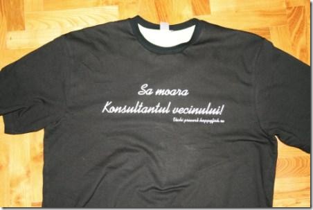 T-shirt by pah.ro