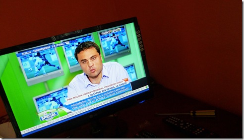LG LCD Monitor TV M2280 