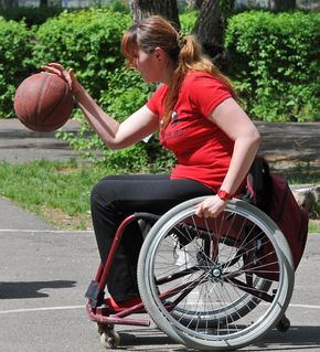 primul_meci_baschet_apr2012_foto_SorinPetculescu